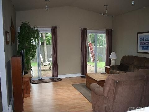 1st image of 34 Lakeside Dr