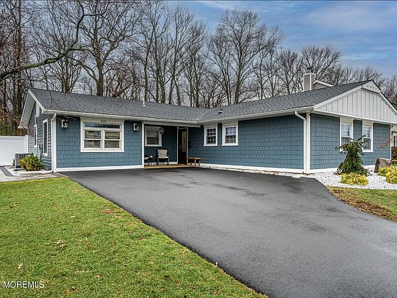 3rd image of 110 Courtland Lane