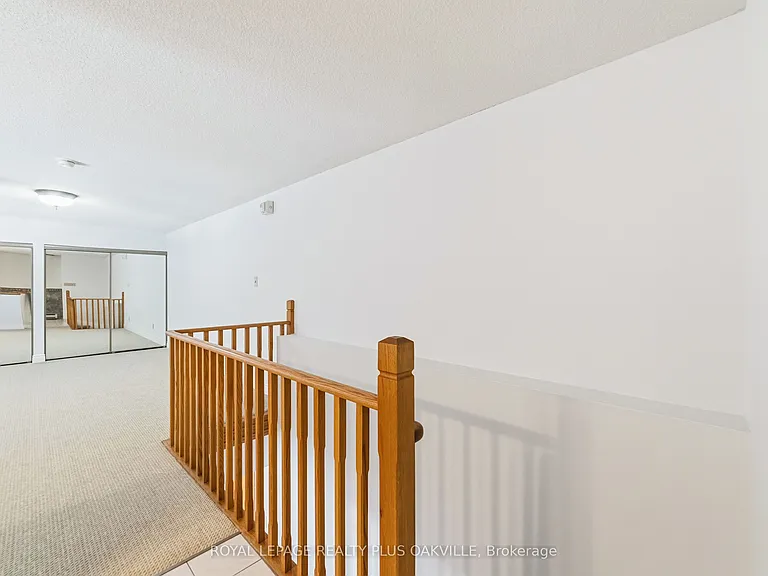 100 Bronte Rd #404 — Photo 23
