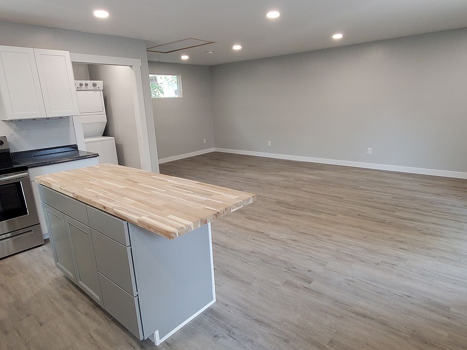 1st image of 536 Teller Ave #B