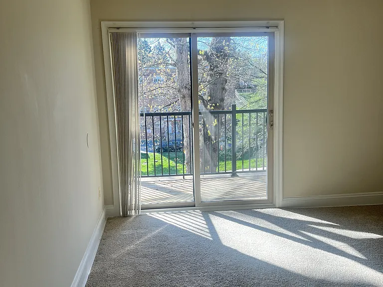 Nob Hill — Photo 30