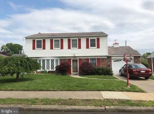 9665 Cowden St, Philadelphia, PA 19115