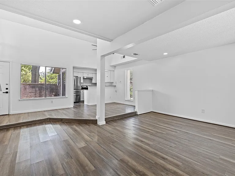 13002 Greenway Chase Ct — Photo 10