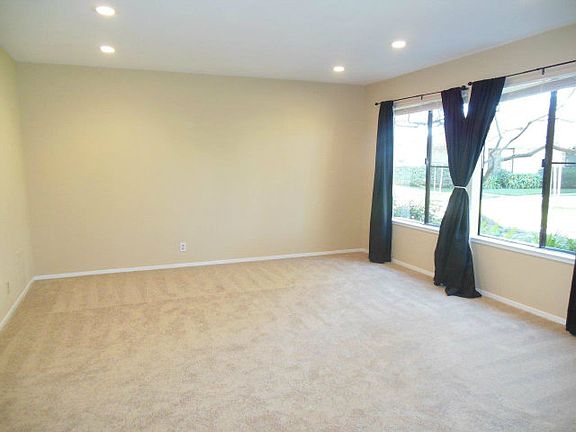 4th image of 1483 Triborough Ln