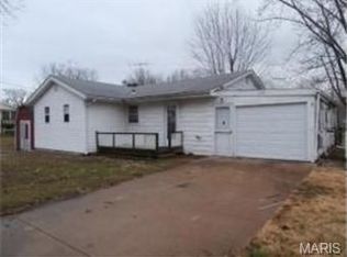 1190 N Shore Dr, Catawissa, MO 63015
