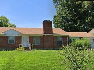 10 Jendale Ct, Saint Louis, MO 63136