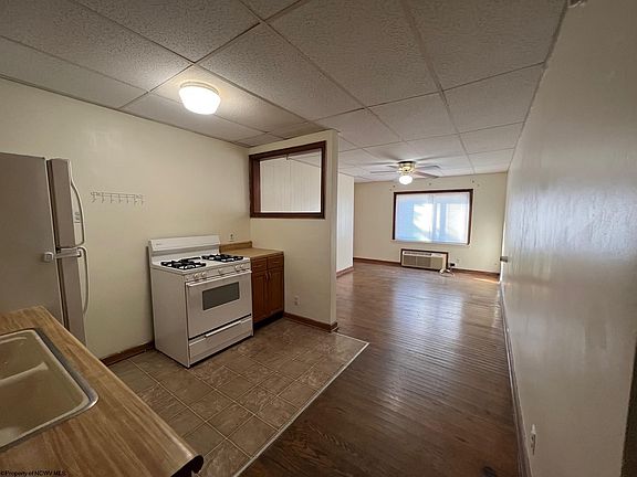 3rd image of 33 Wilson St #4