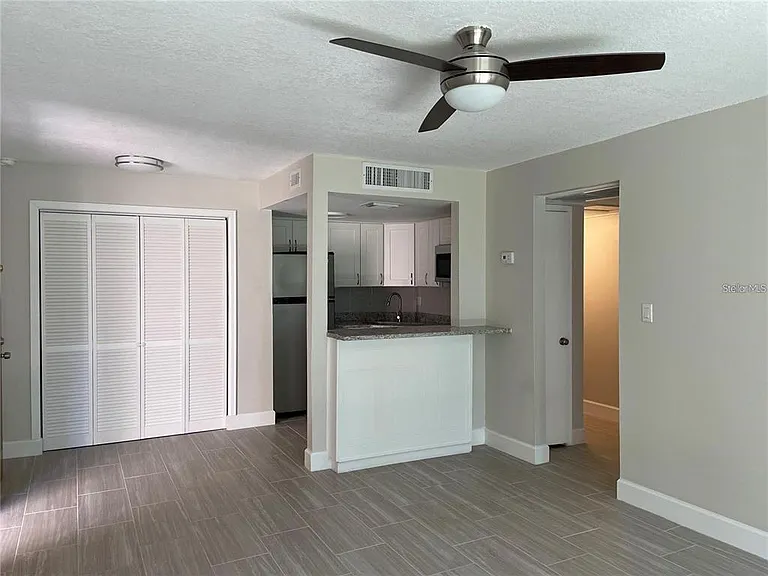 586 Orange Dr #118 — Photo 9