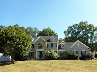 4364 Cobblestone Dr, Akron, OH 44321