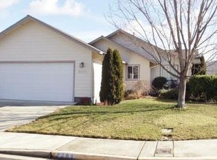 2001 W Harbeck Rd, Grants Pass, OR 97527