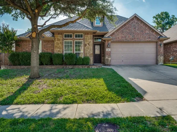 1101 Hidden Lake Dr, Burleson, TX 76028