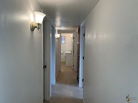 4th image of 165-8 E Alamo St