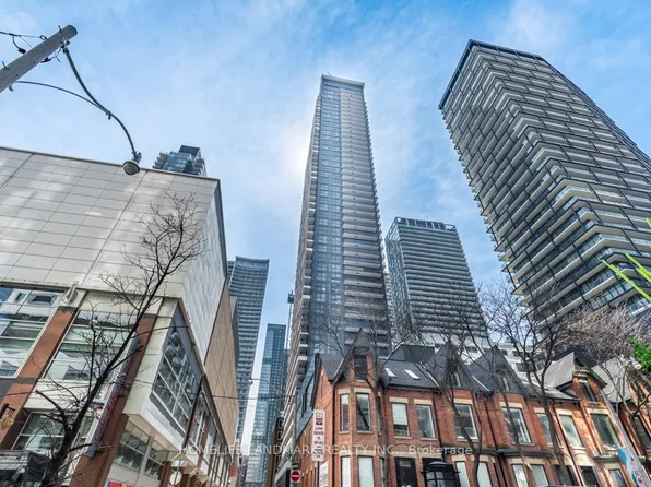 38 Widmer St, Toronto, ON