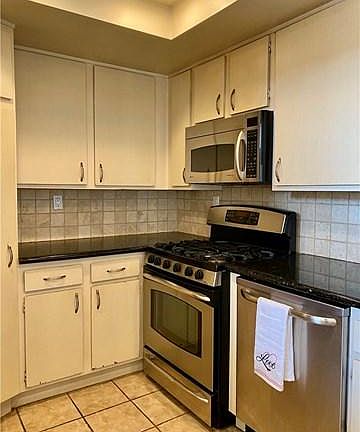 5th image of 15214 S Raymond Ave APT 104