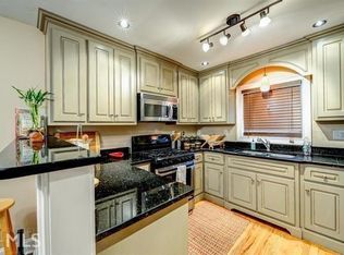 3219 Pinehill Dr, Decatur, GA 30032