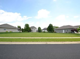 LOT 35 Memorial Cir LOT 35, Windsor, WI 53598