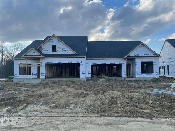 5689 White Pine Ln #9584, Hamilton, OH 45013