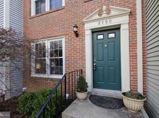 8490 Springfield Oaks Dr, Springfield, VA 22153