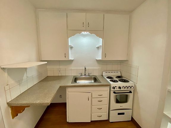 5th image of 2741 Brooks Ave NE APT 7