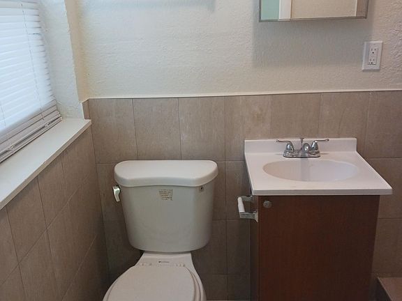 4th image of 2638 Johnson St #53
