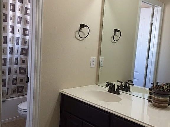 3rd image of 3504 Pillar Dr
