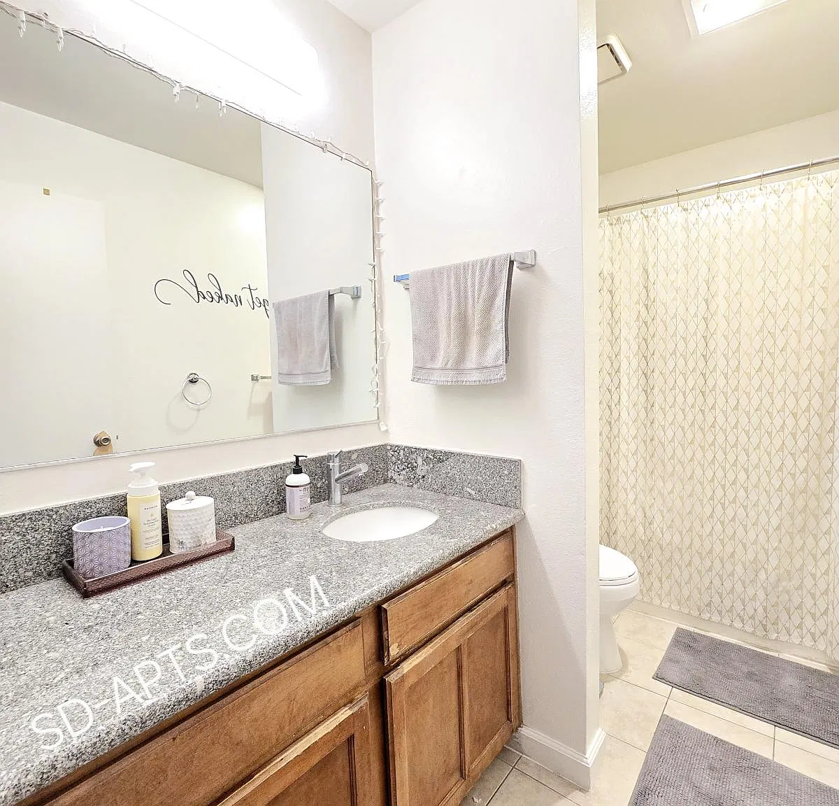 1 bed, 880 sqft, $2,495 — Photo 4