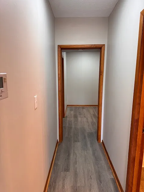 1 bed, 800 sqft, $1,050 — Photo 2