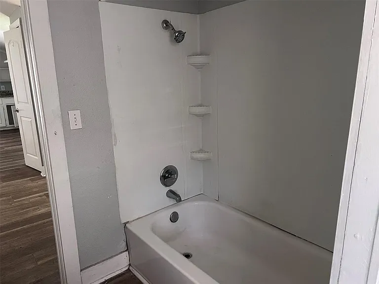 521 W Caney St — Photo 12