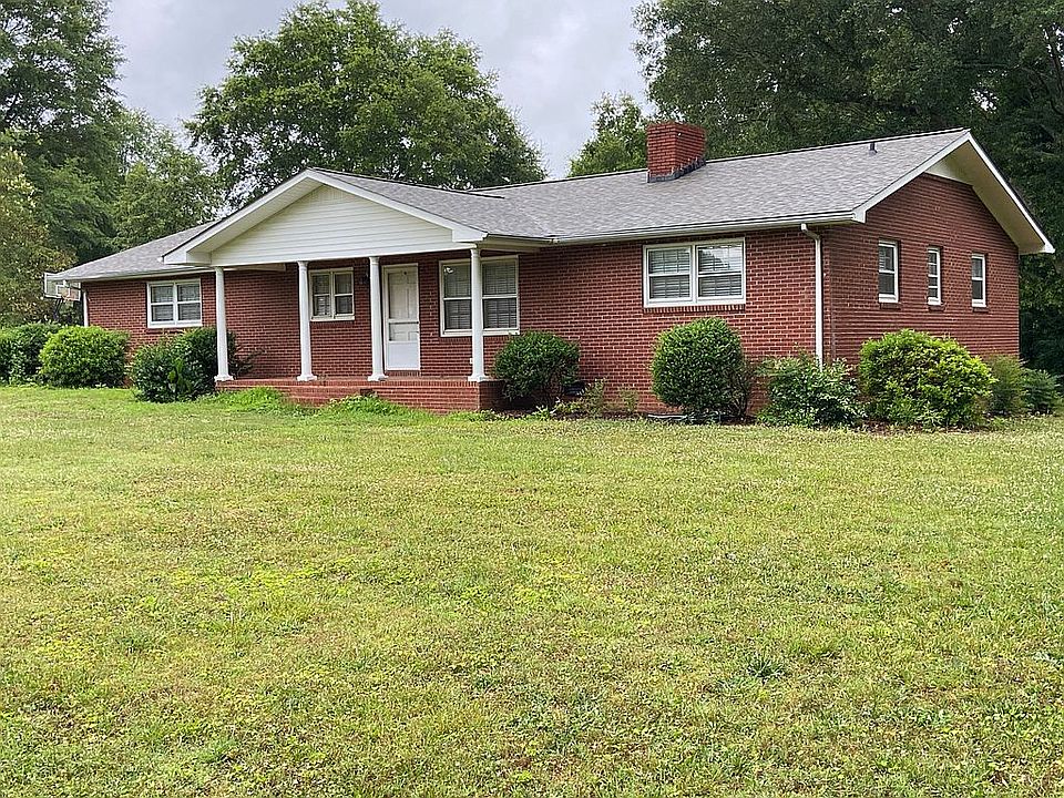 1st image of 108 Woodhill Dr