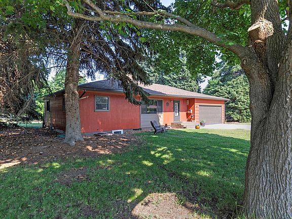 3rd image of 4211 Lake Pl