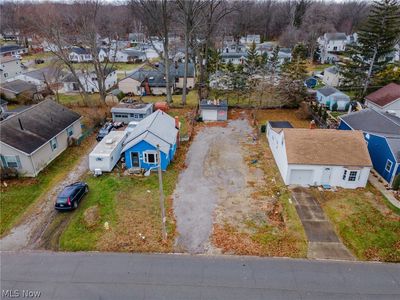 210 Sunset Rd, Avon Lake, OH, 44012