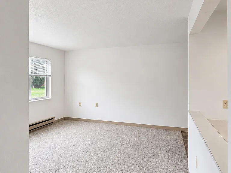 Whispering Pines Apartments — Photo 23