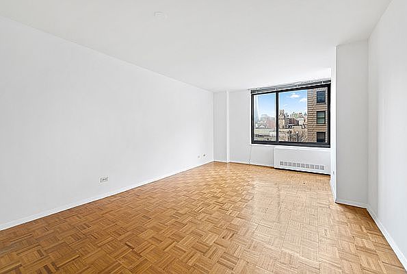 1st image of 270 W 17th St APT 8C