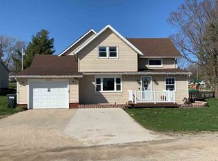 1828 129th St, Elwood, IA 52254