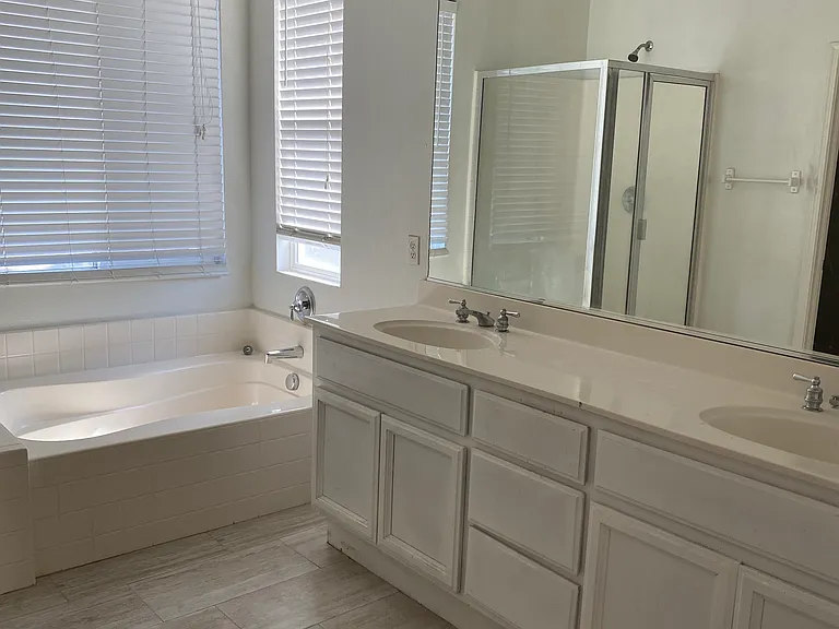 2946 Frigate Bird Dr — Photo 8