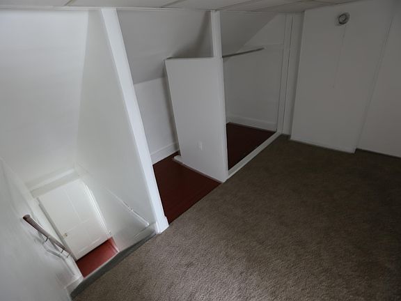 3rd image of 437 East Ave