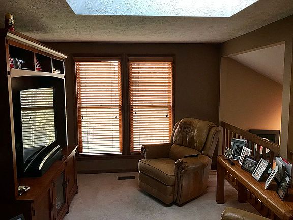 5th image of 6324 Castle Hill Dr