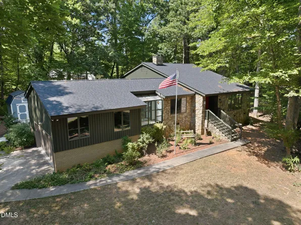 507 Phar Lap Ln, Bahama, NC 27503