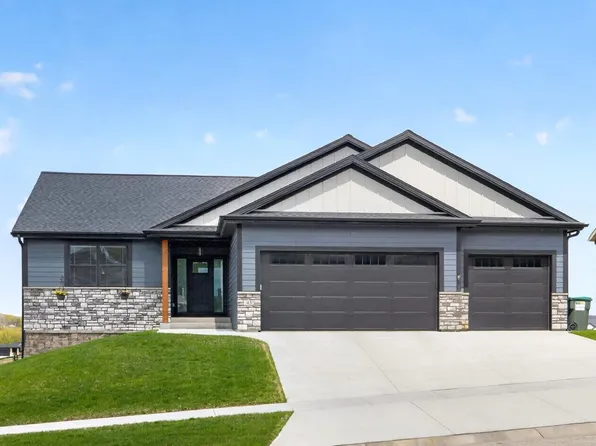 43 13th St NE, Byron, MN 55920