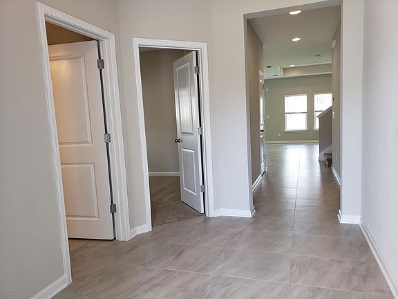 4th image of 97187 Harbor Concourse Cir