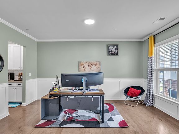 Flex/Office Room