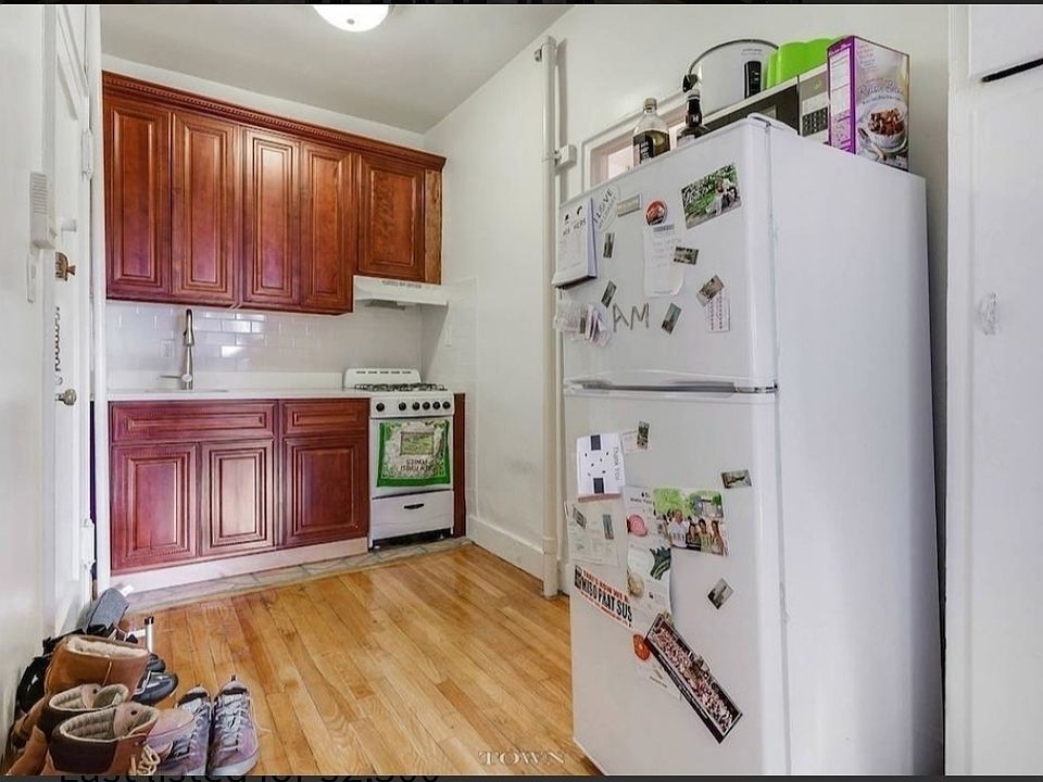 2nd image of 134 W 86th St #4BB