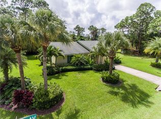 901 Flamingo Ave, Sebastian, FL 32958