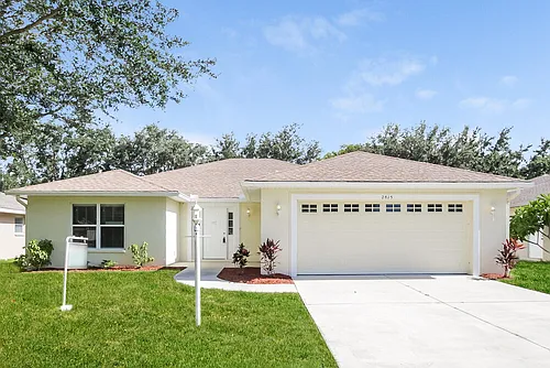 2815 93rd Ct E Photo 1