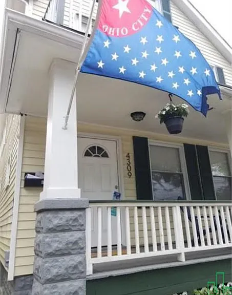 4309 Apple Ave #UP — Photo 1