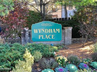 113 Dundee Ct, Matawan, NJ 07747