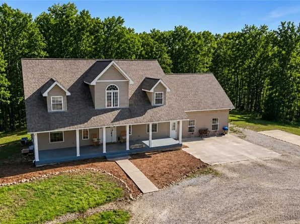 27669 Jackson Ct, Warrenton, MO 63383