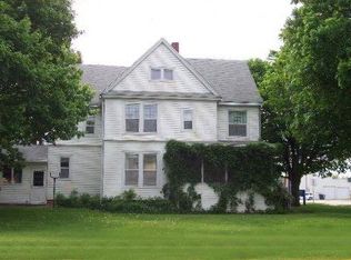 300 W Main St, Kirkland, IL