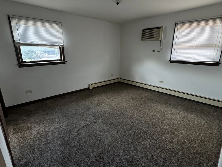 Bedroom with AC