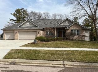 3795 Hermitage Trl, Rockford, IL 61114